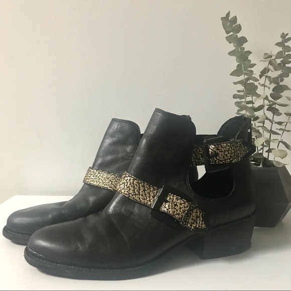 Elliott Lucca Shoes - Vintage Black & Gold Leather Boots